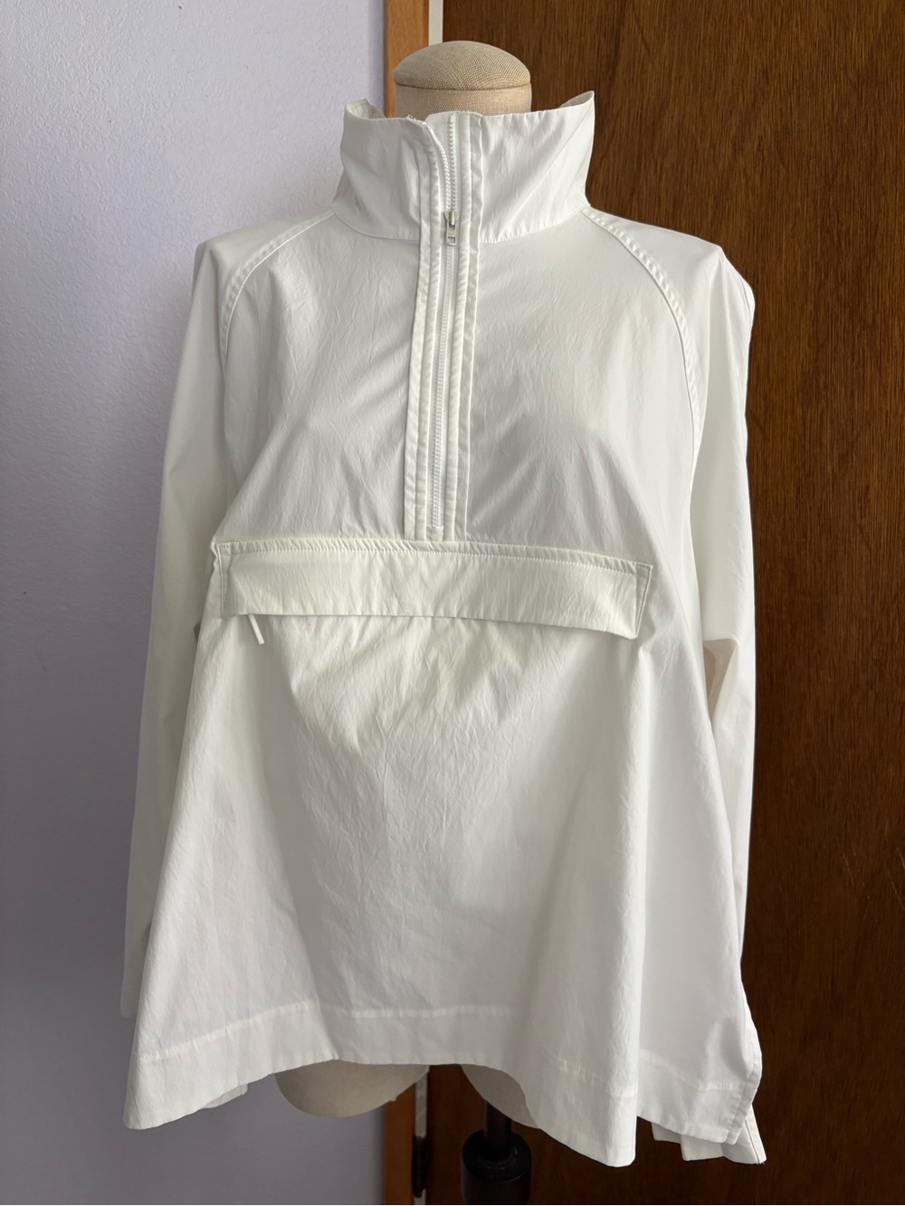 ATHLETA sz L White SOJURN Pleated Back Top Quarter Zip Pullover
